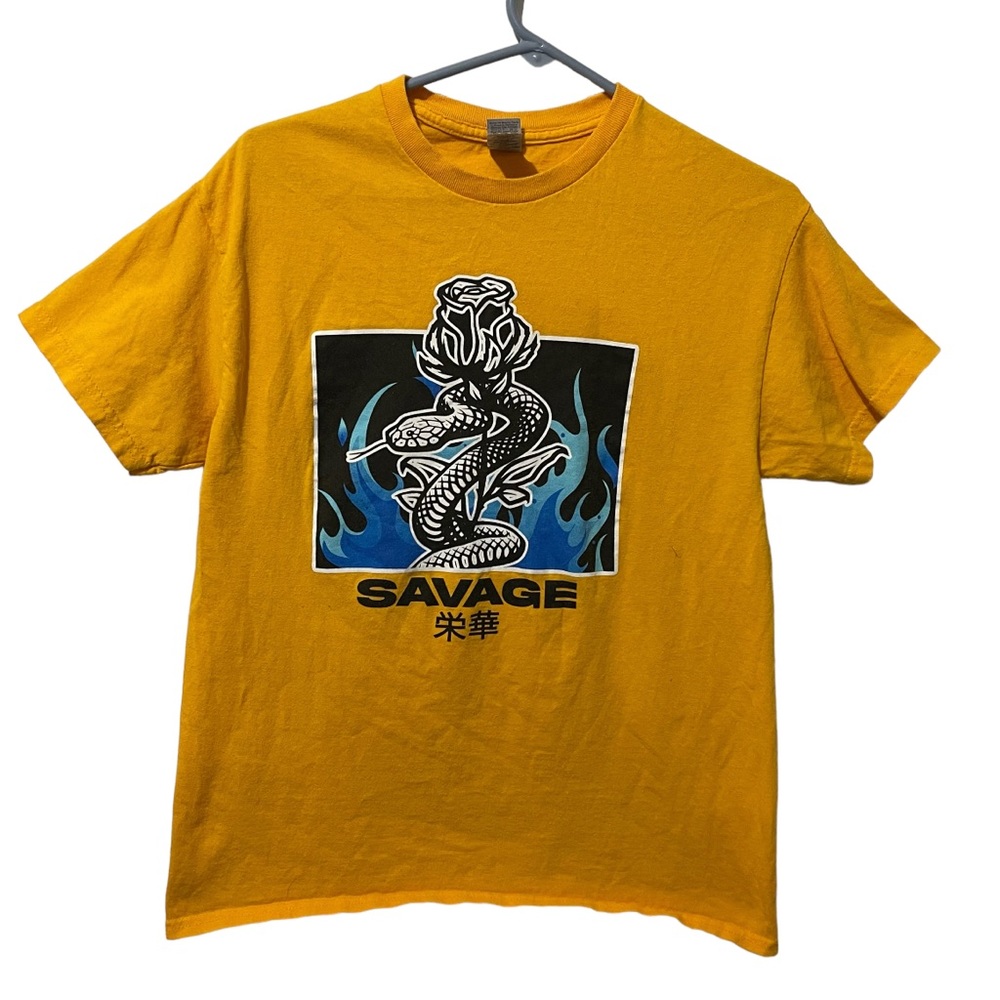 Gildan Shirt Men Medium Yellow Cotton Savage Snake Flames Lightweight Casual Tee